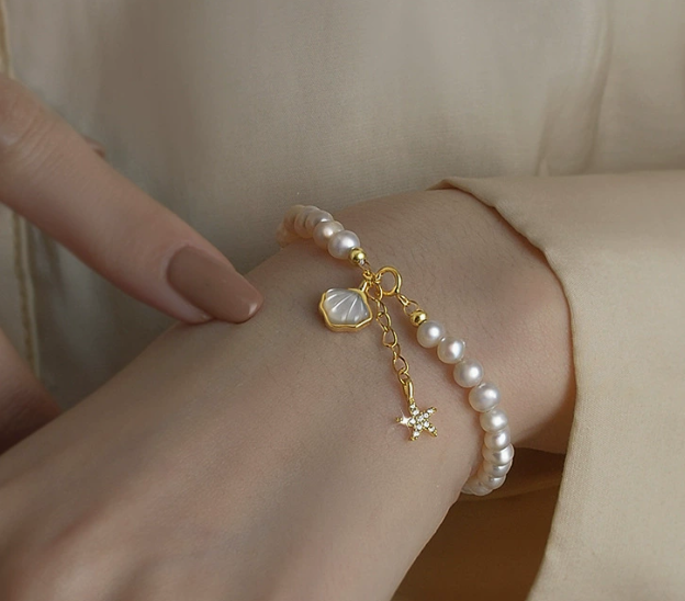 Delicate Freshwater Pearl Bracelet
